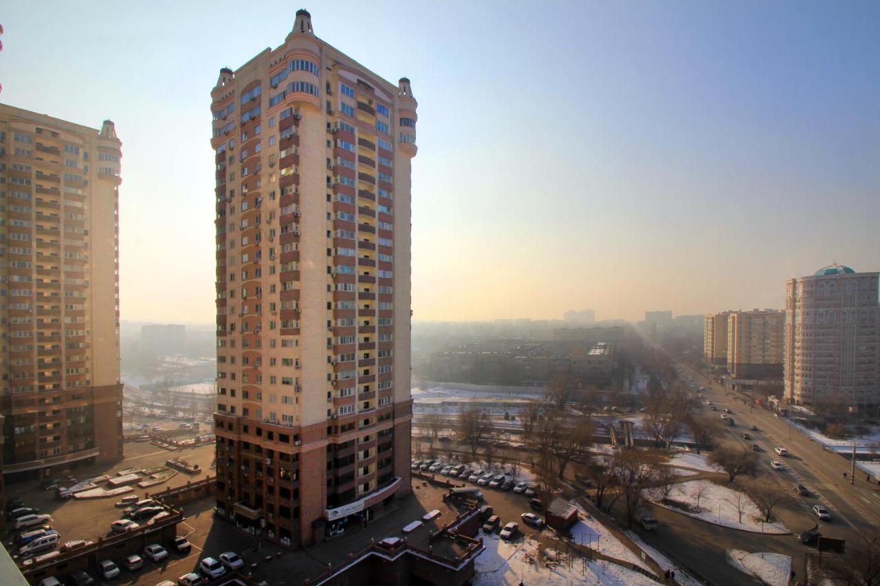 2 Ком Студия На 18 Этаже С Панорамным Видом На Горы В Жк Мега Тауер Almaty Exterior foto